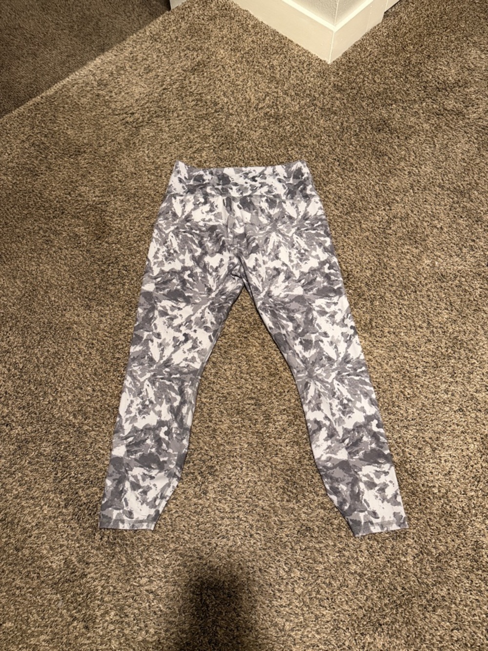 RBX Women's Gray & White Tie-Dye Leggings - Picture 4 of 4